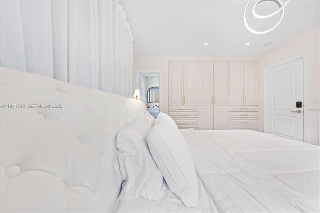 1302 Fillmore St, Hollywood, FL 33019