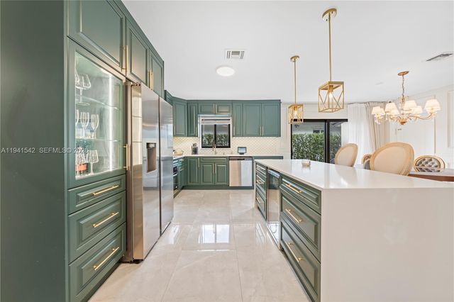 1302 Fillmore St, Hollywood, FL 33019