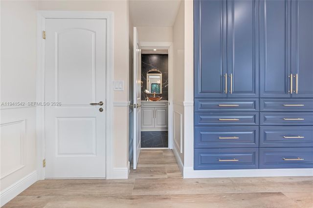 1302 Fillmore St, Hollywood, FL 33019