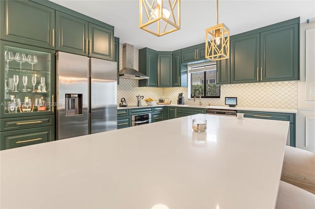 1302 Fillmore St, Hollywood, FL 33019