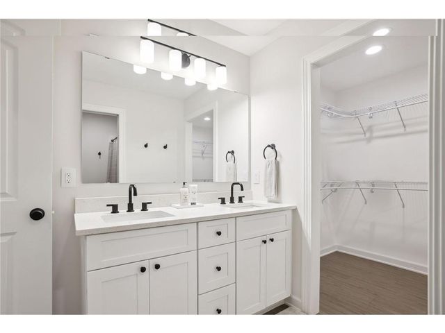 630 Franklin Street, Roberts, WI 54023