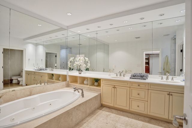 210 HENDRICKS Isle, Fort Lauderdale, FL 33301