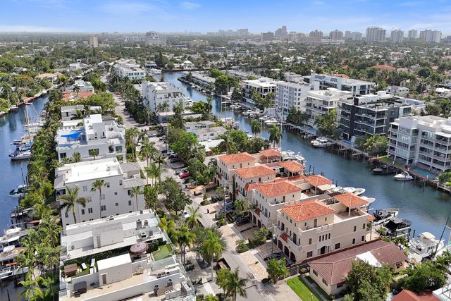210 HENDRICKS Isle, Fort Lauderdale, FL 33301