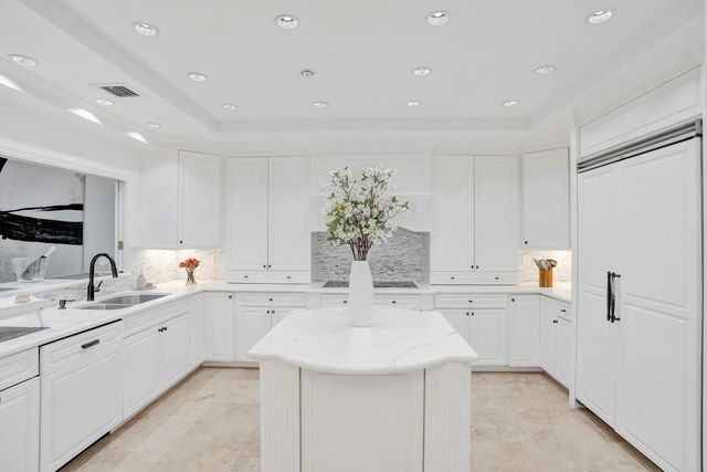 210 HENDRICKS Isle, Fort Lauderdale, FL 33301