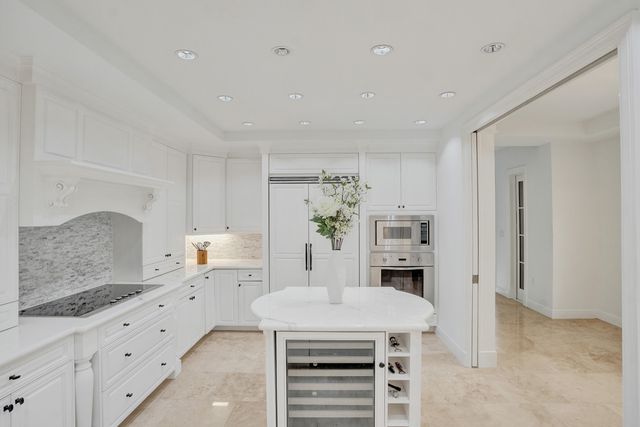 210 HENDRICKS Isle, Fort Lauderdale, FL 33301