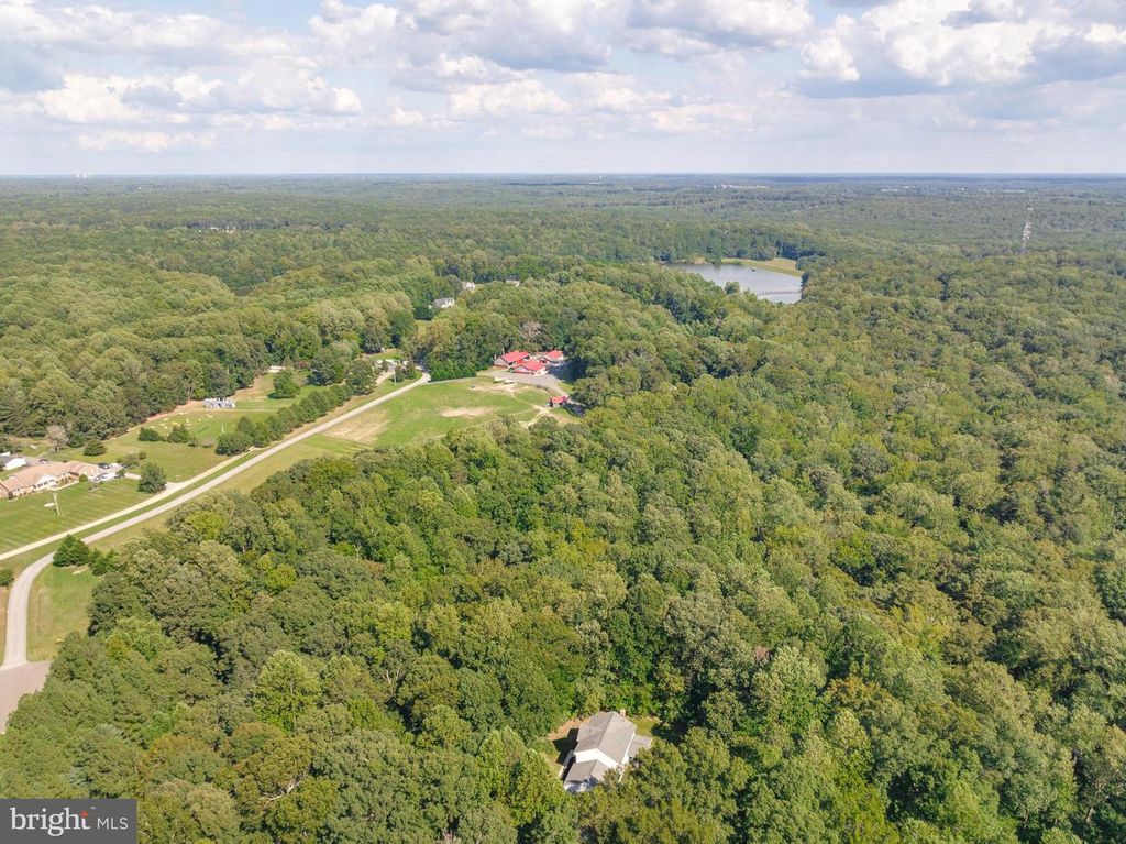 12745 AMBERLEIGH LN, La Plata, MD 20646