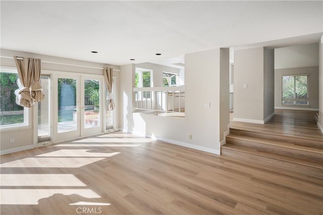 2 Glorieta E, Irvine, CA 92620