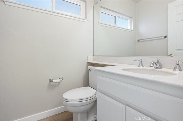 2 Glorieta E, Irvine, CA 92620