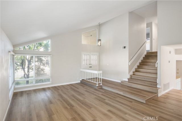 2 Glorieta E, Irvine, CA 92620