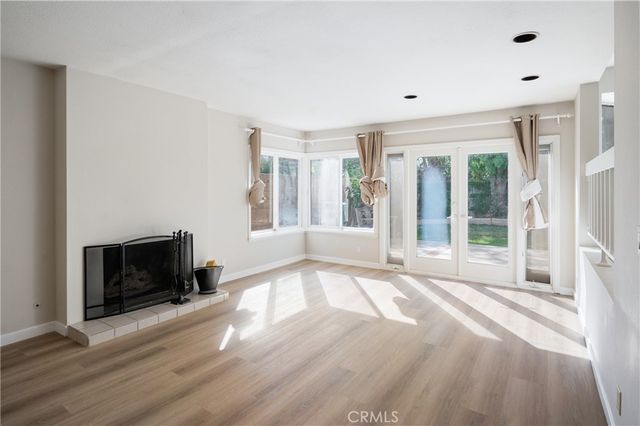 2 Glorieta E, Irvine, CA 92620