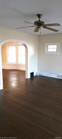1031 Maryland Street, Grosse Pointe Park, MI 48230