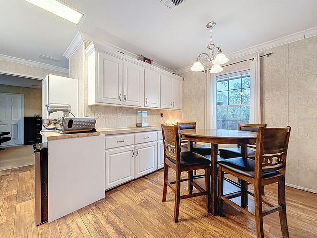 37680 OAK FORREST DRIVE, Dade City, FL 33523