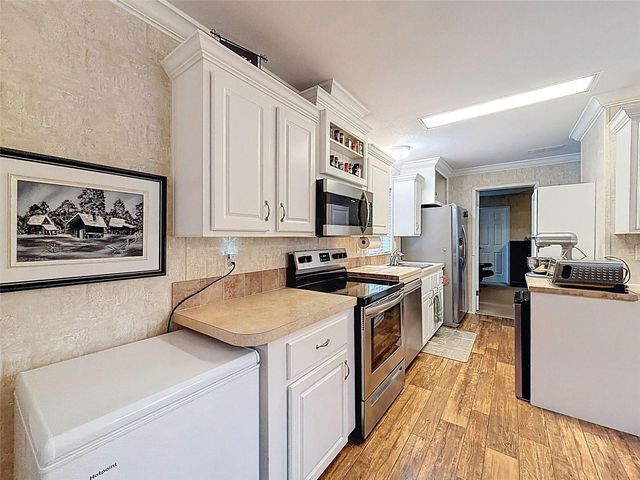 37680 OAK FORREST DRIVE, Dade City, FL 33523