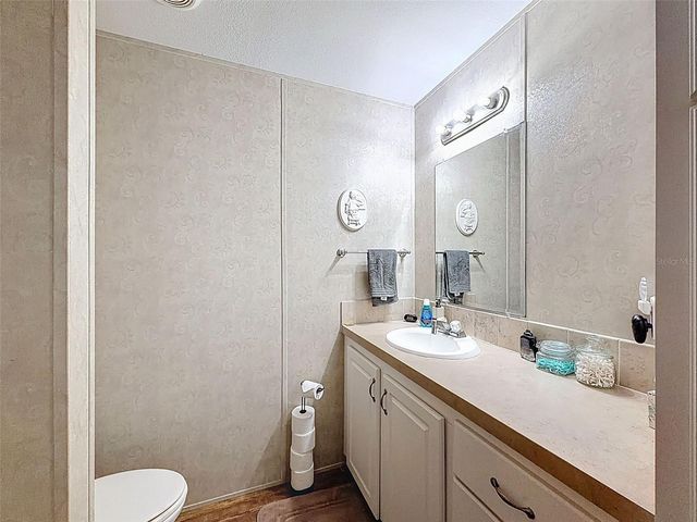 37680 OAK FORREST DRIVE, Dade City, FL 33523