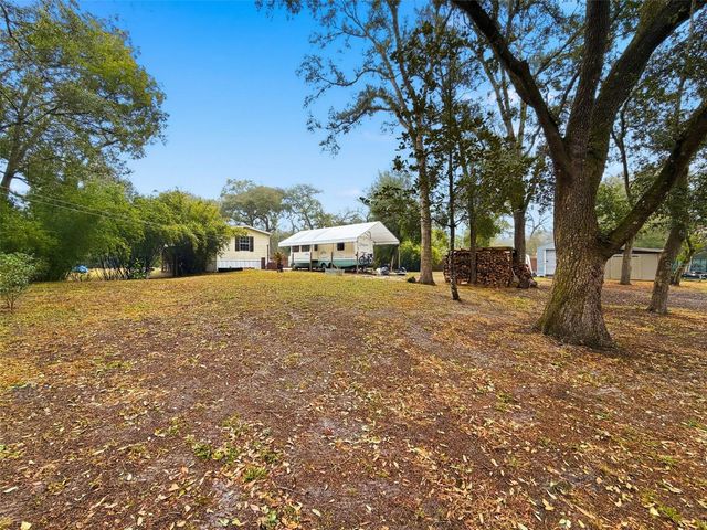 37680 OAK FORREST DRIVE, Dade City, FL 33523