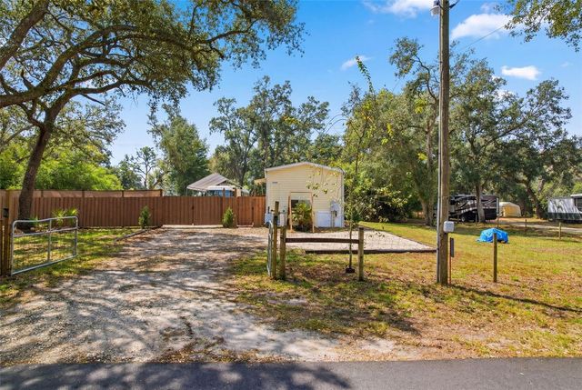 37680 OAK FORREST DRIVE, Dade City, FL 33523