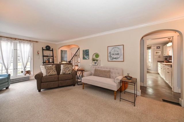 5659 S 110th STREET, Hales Corners, WI 53130