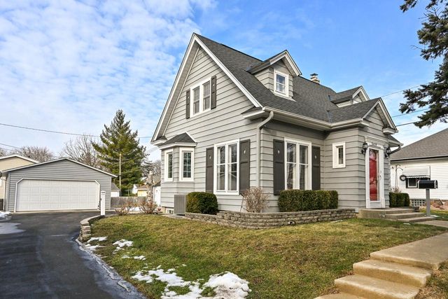 5659 S 110th STREET, Hales Corners, WI 53130