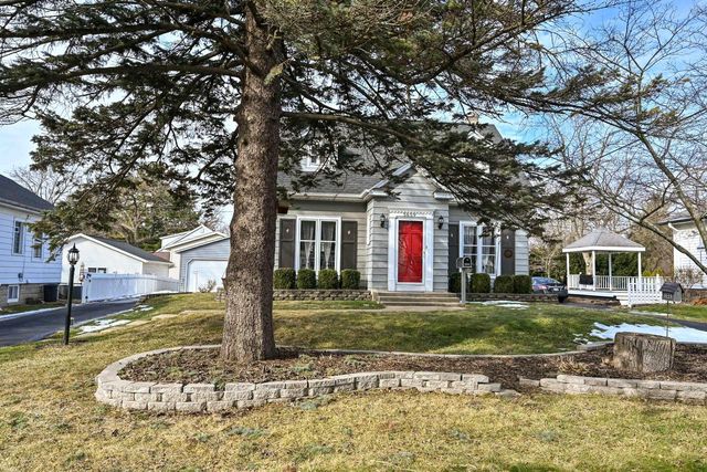 5659 S 110th STREET, Hales Corners, WI 53130