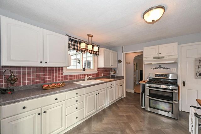 5659 S 110th STREET, Hales Corners, WI 53130