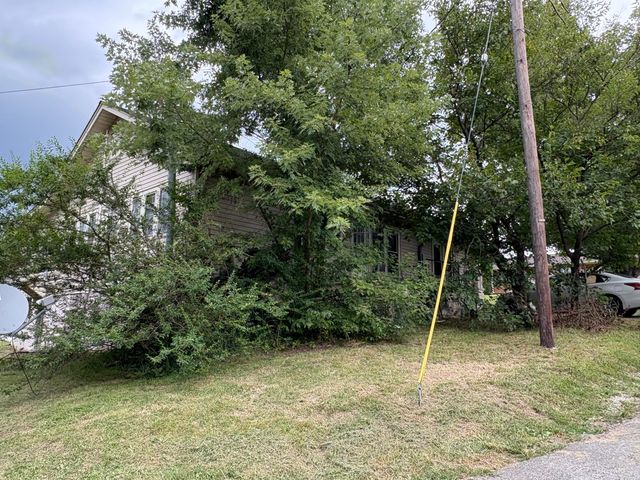 207-209 Johnson Addition, London, KY 40741