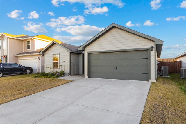 612 Creek End Drive, Princeton, TX 75407