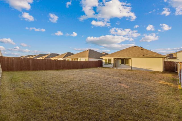 612 Creek End Drive, Princeton, TX 75407