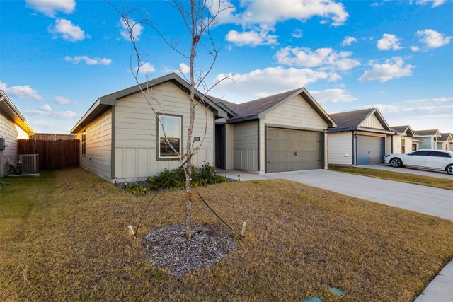612 Creek End Drive, Princeton, TX 75407