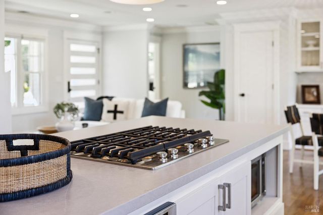 21730 Burndale Rd, Sonoma, CA 95476