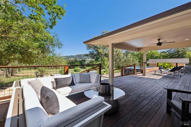 21730 Burndale Rd, Sonoma, CA 95476