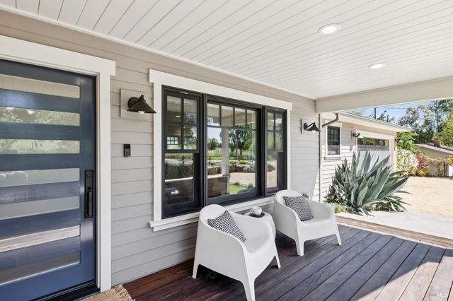 21730 Burndale Rd, Sonoma, CA 95476