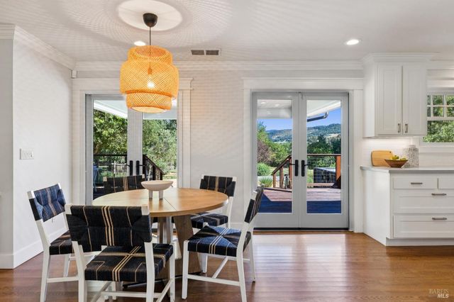 21730 Burndale Rd, Sonoma, CA 95476