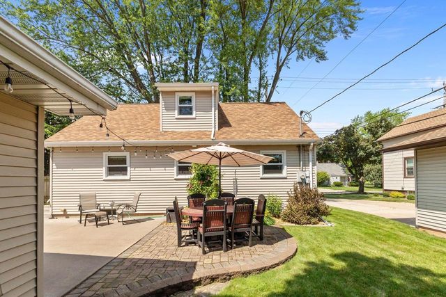 418 S WEIMAR STREET, Appleton, WI 54915