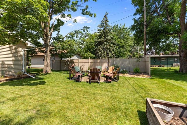 418 S WEIMAR STREET, Appleton, WI 54915