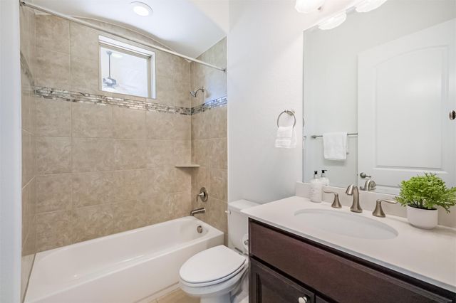 10 Silent Way Drive, Sugar Land, TX 77498