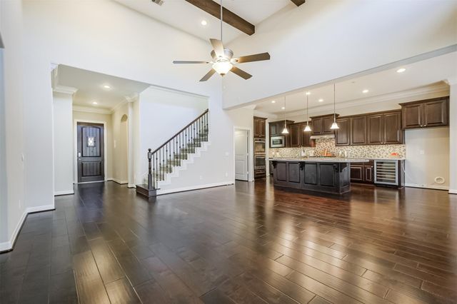 10 Silent Way Drive, Sugar Land, TX 77498