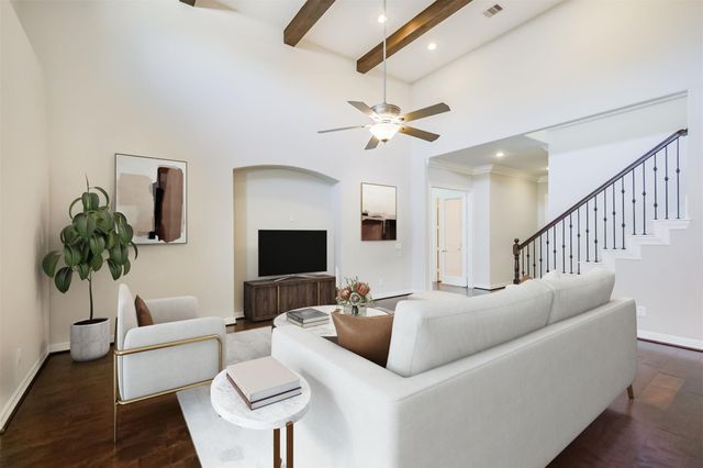 10 Silent Way Drive, Sugar Land, TX 77498