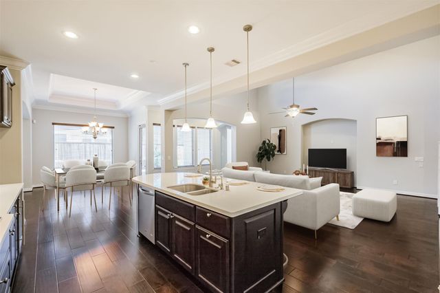 10 Silent Way Drive, Sugar Land, TX 77498