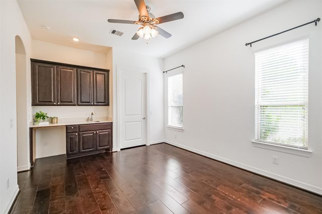 10 Silent Way Drive, Sugar Land, TX 77498