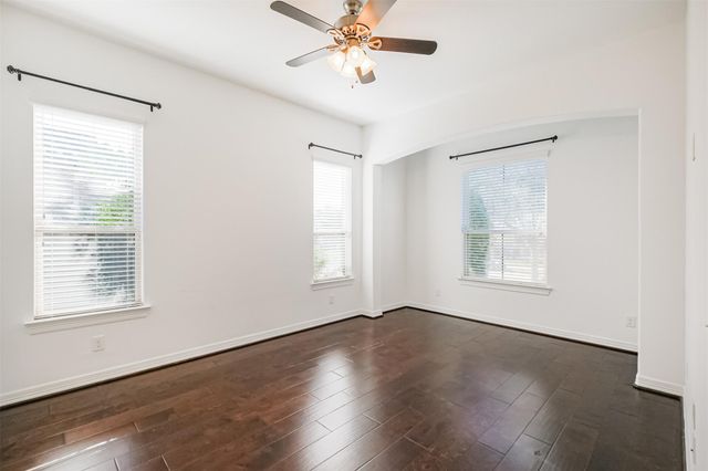 10 Silent Way Drive, Sugar Land, TX 77498