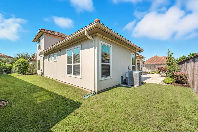 10 Silent Way Drive, Sugar Land, TX 77498