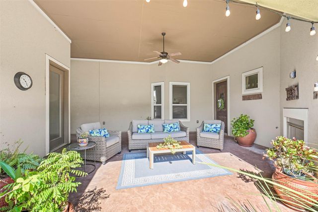 10 Silent Way Drive, Sugar Land, TX 77498