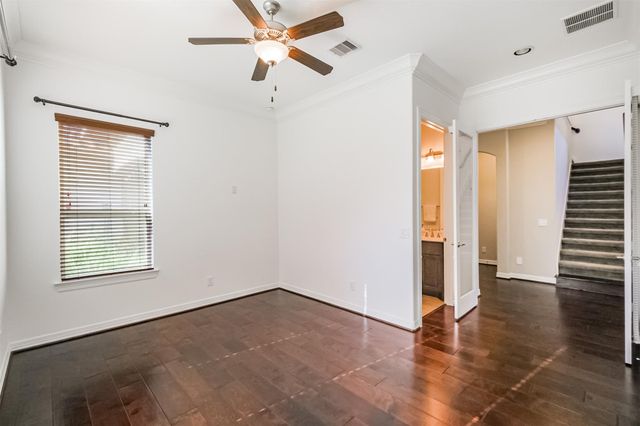 10 Silent Way Drive, Sugar Land, TX 77498