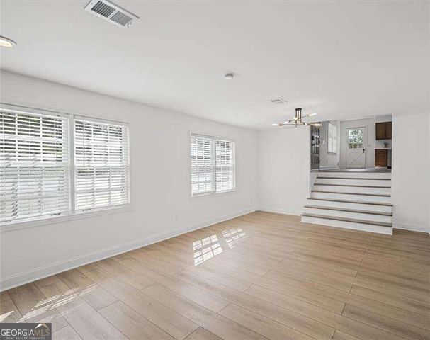 3167 Mountain Creek Lane NE, Roswell, GA 30075