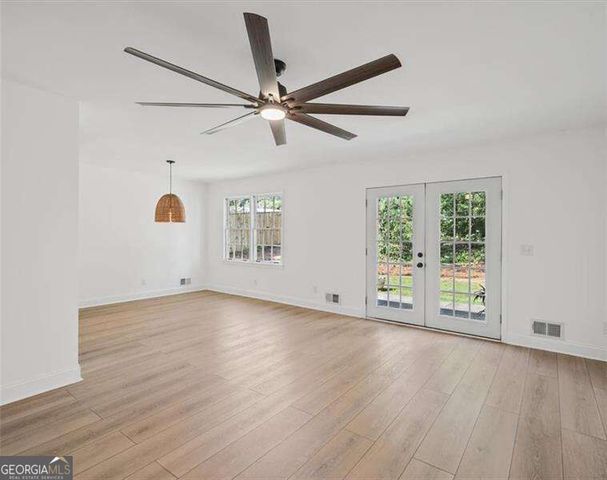 3167 Mountain Creek Lane NE, Roswell, GA 30075