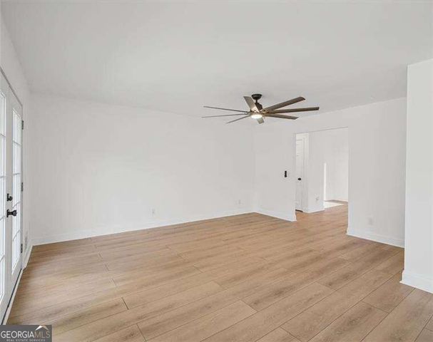 3167 Mountain Creek Lane NE, Roswell, GA 30075