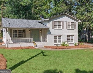 3167 Mountain Creek Lane NE, Roswell, GA 30075