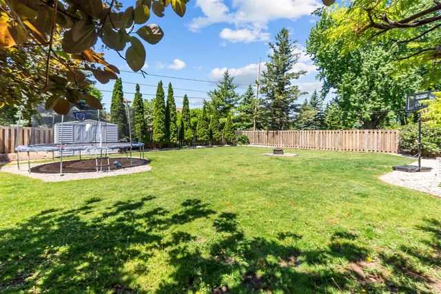 1147 GREEN ACRES LANE, Neenah, WI 54956