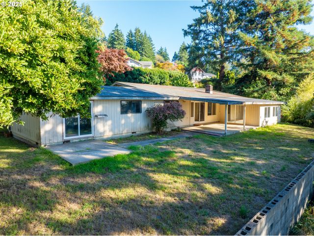 93924 KIRKENDALL Ln, North Bend, OR 97459