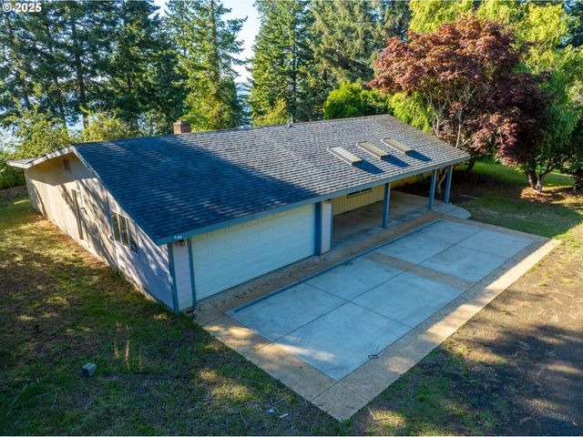 93924 KIRKENDALL Ln, North Bend, OR 97459